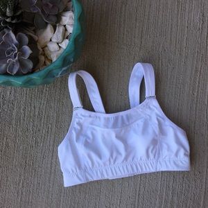 New Balance NWOT white sports bra
